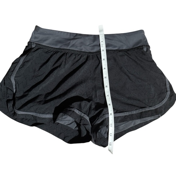 Victoria’s Secret Woman’s VSX Sport Layered Shorts Size XS - Picture 10 of 10